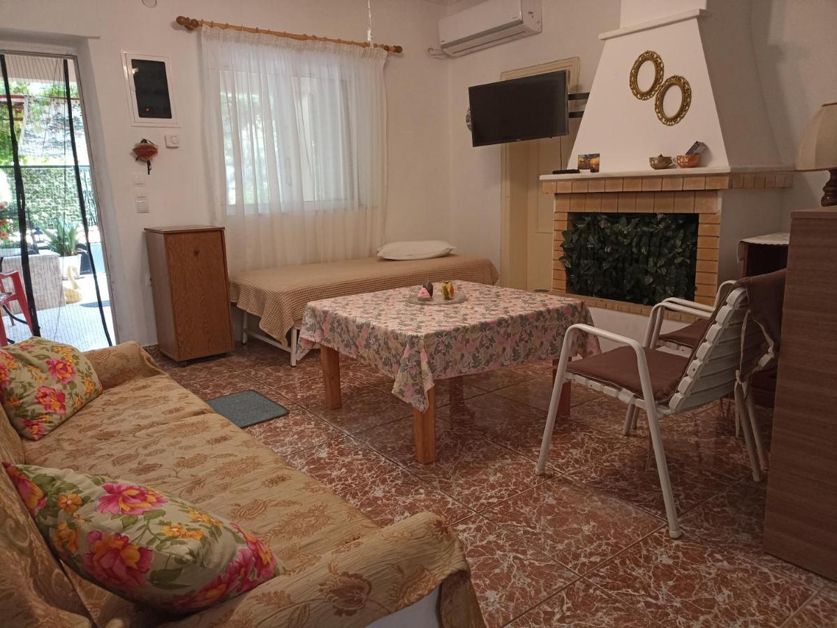 Lena'S Sweet Home Ártemida Kültér fotó